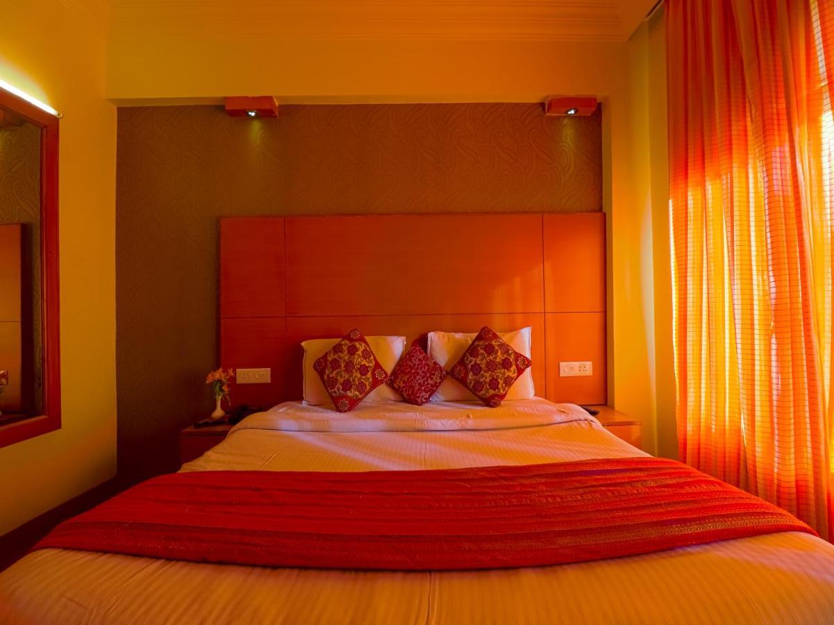 Hotel The Byke Sunshine Grand Utakamand Zewnętrze zdjęcie